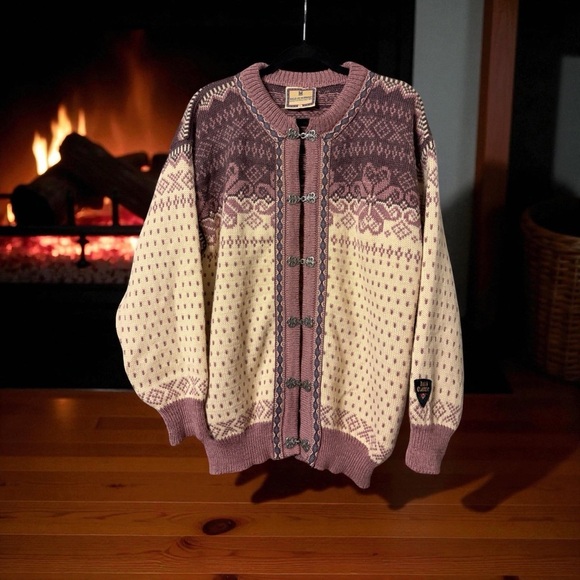 Dale of Norway Vintage Dale Classic Mauve, Ivory, Plum Cardigan (1988-1996). - Picture 6 of 15